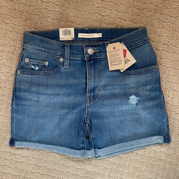Levi’s Sculpt Mid Length Short - Picture 1 of 2